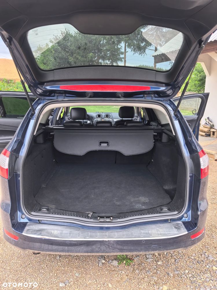 Ford Mondeo - 17