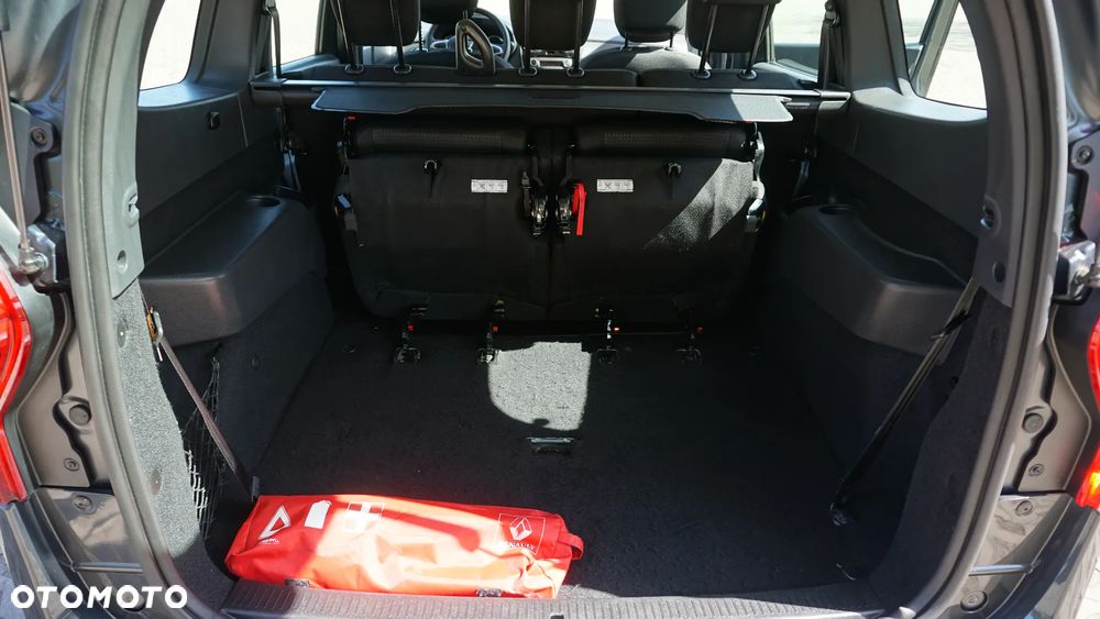 Dacia Lodgy 1.5 Blue dCi Laureate S&S - 32