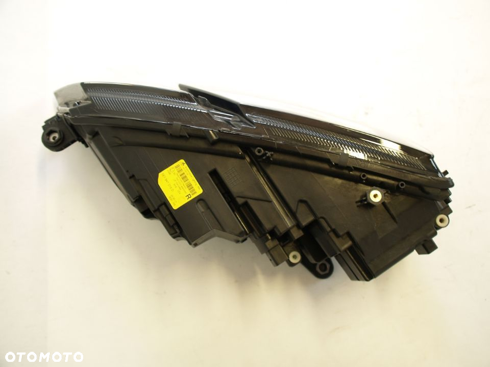 Image Škoda Octavia 3 Světlomet pravý světlomet vpravo III FL Lift 17r Ful LED - 5E1941016D