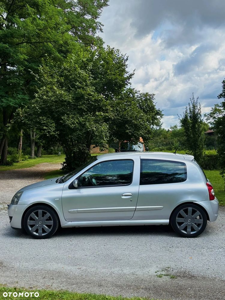 Renault Clio 2.0 16V Sport - 3