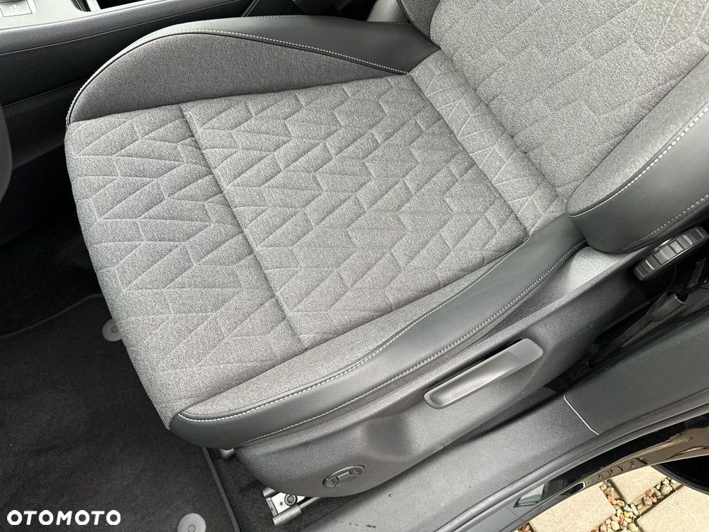 Volkswagen Tiguan - 12