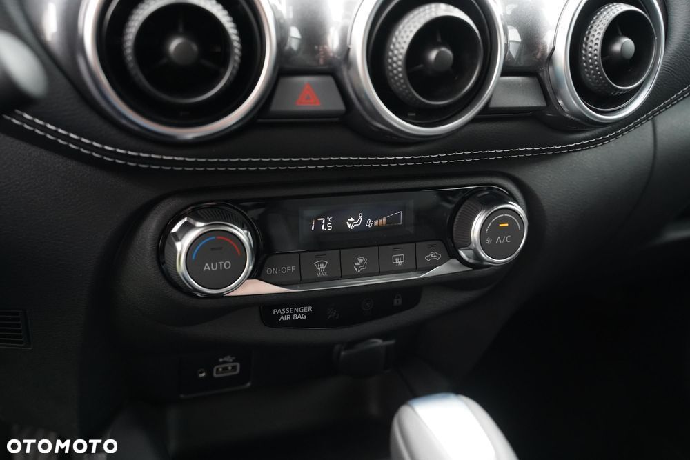 Nissan Juke 1.0 DIG-T Acenta DCT - 19