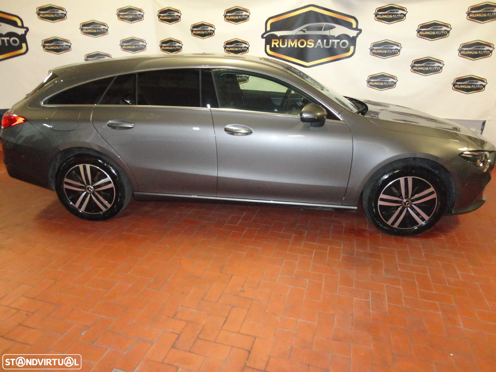 Mercedes-Benz CLA 250 e Shooting Brake Progressive - 5