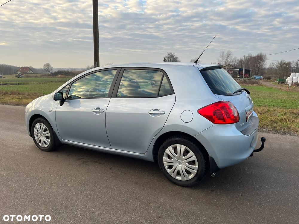 Toyota Auris 1.6 VVT-i Multimode Executive - 3