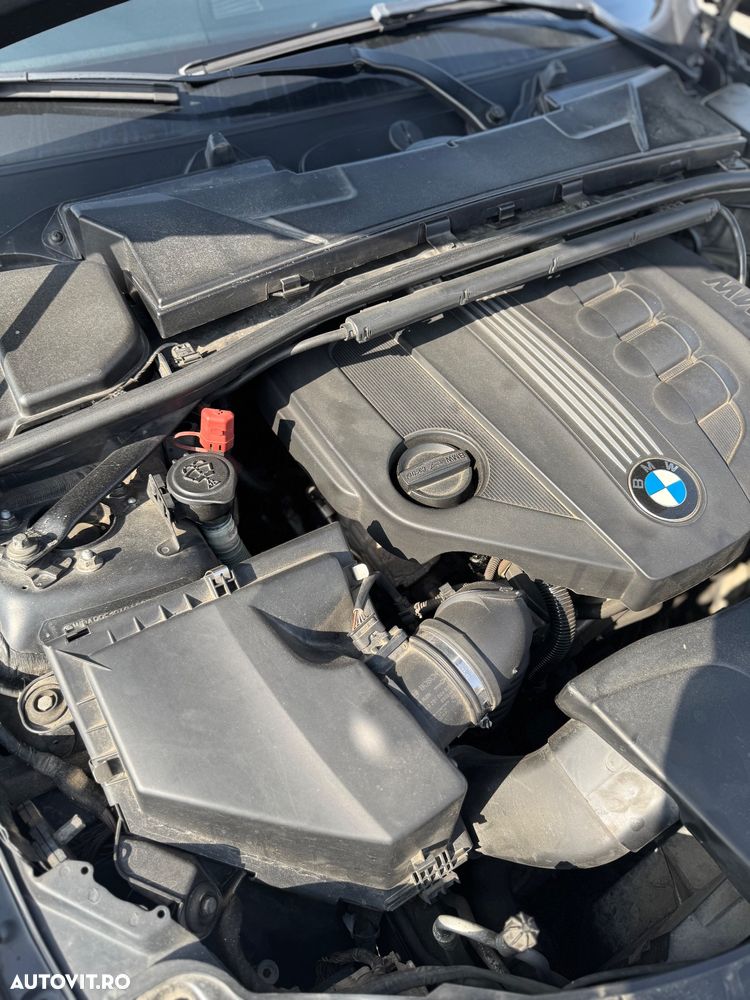 BMW Seria 3 320d - 23