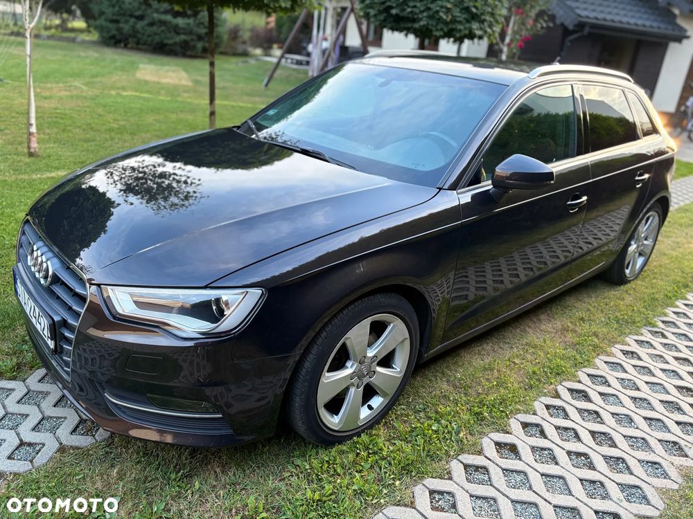 Audi A3 Sportback 1.2 TFSI Attraction - 1