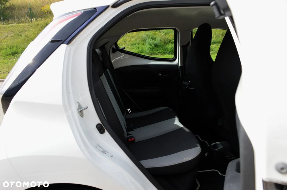 Toyota Aygo 1.0 VVT-i Sprint EU6 - 12