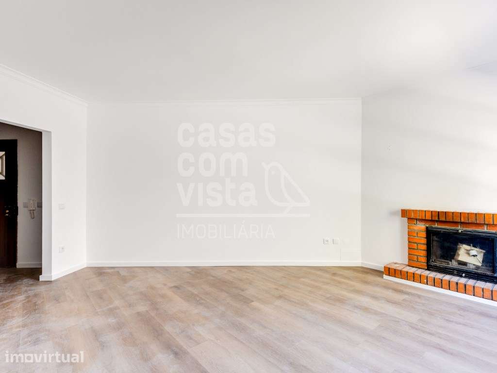 Apartamento T2 Rés do Chão com garagem privativa, e a localização i... - Grande imagem: 4/37