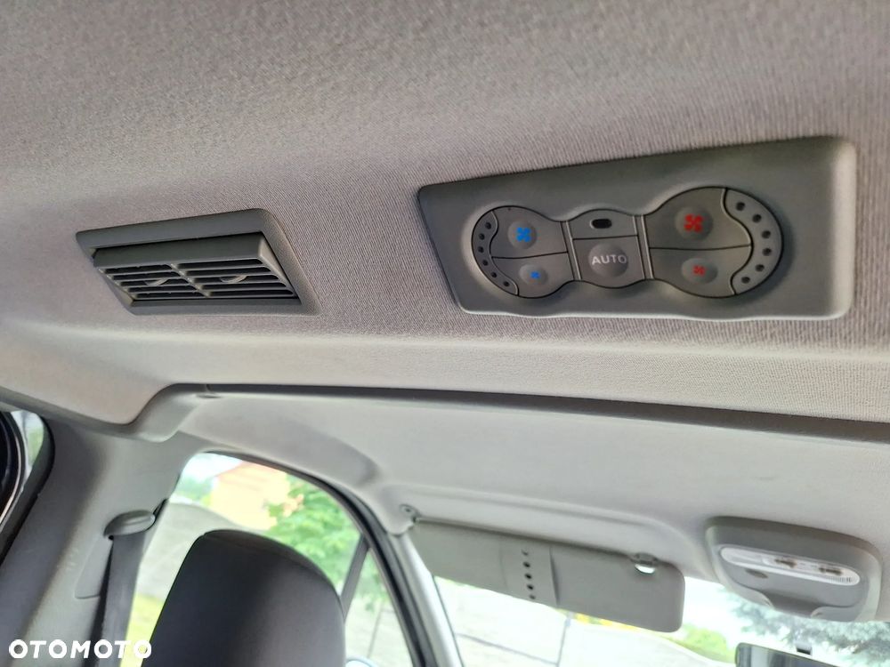 Renault Trafic FAP Grand Passenger Black Edition - 28