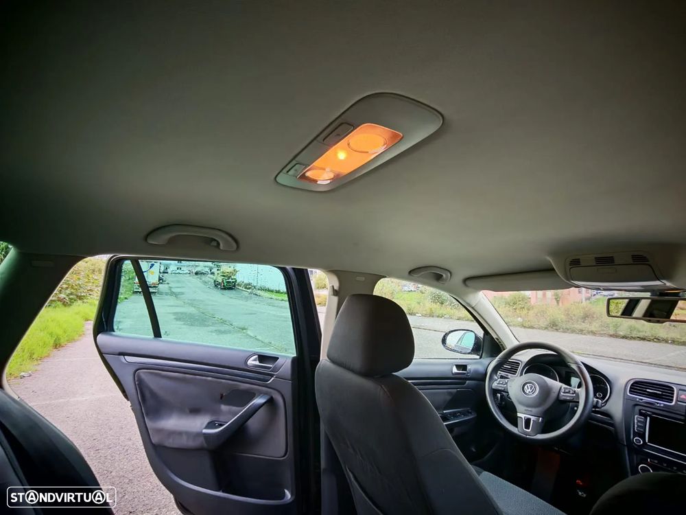 VW Golf Variant 1.6 TDi Confortline - 20