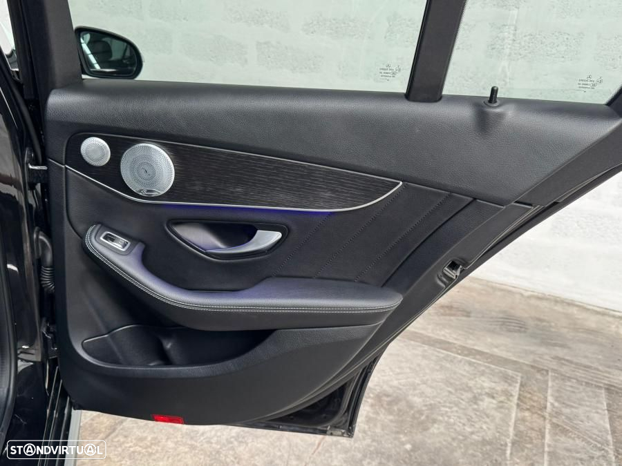 Mercedes-Benz C 300 de AMG Line - 54