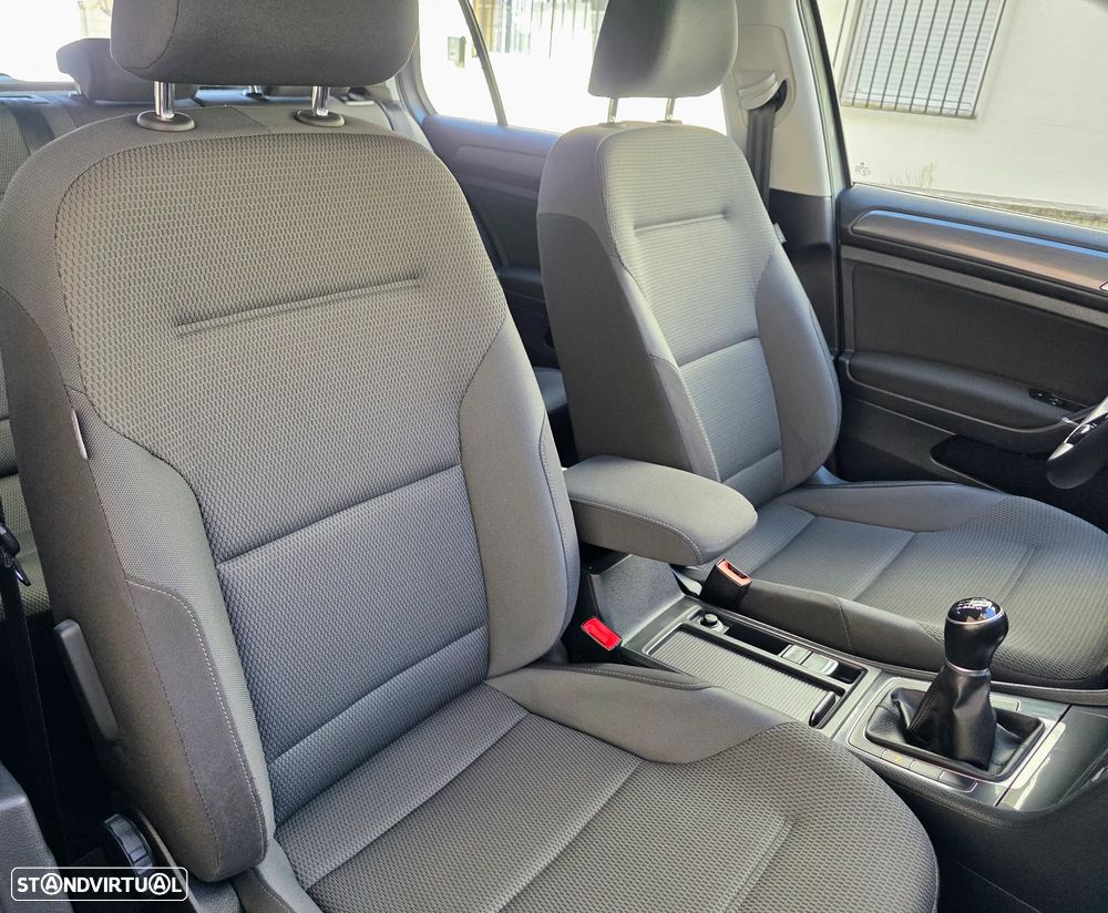 VW Golf 1.0 TSI Confortline - 49