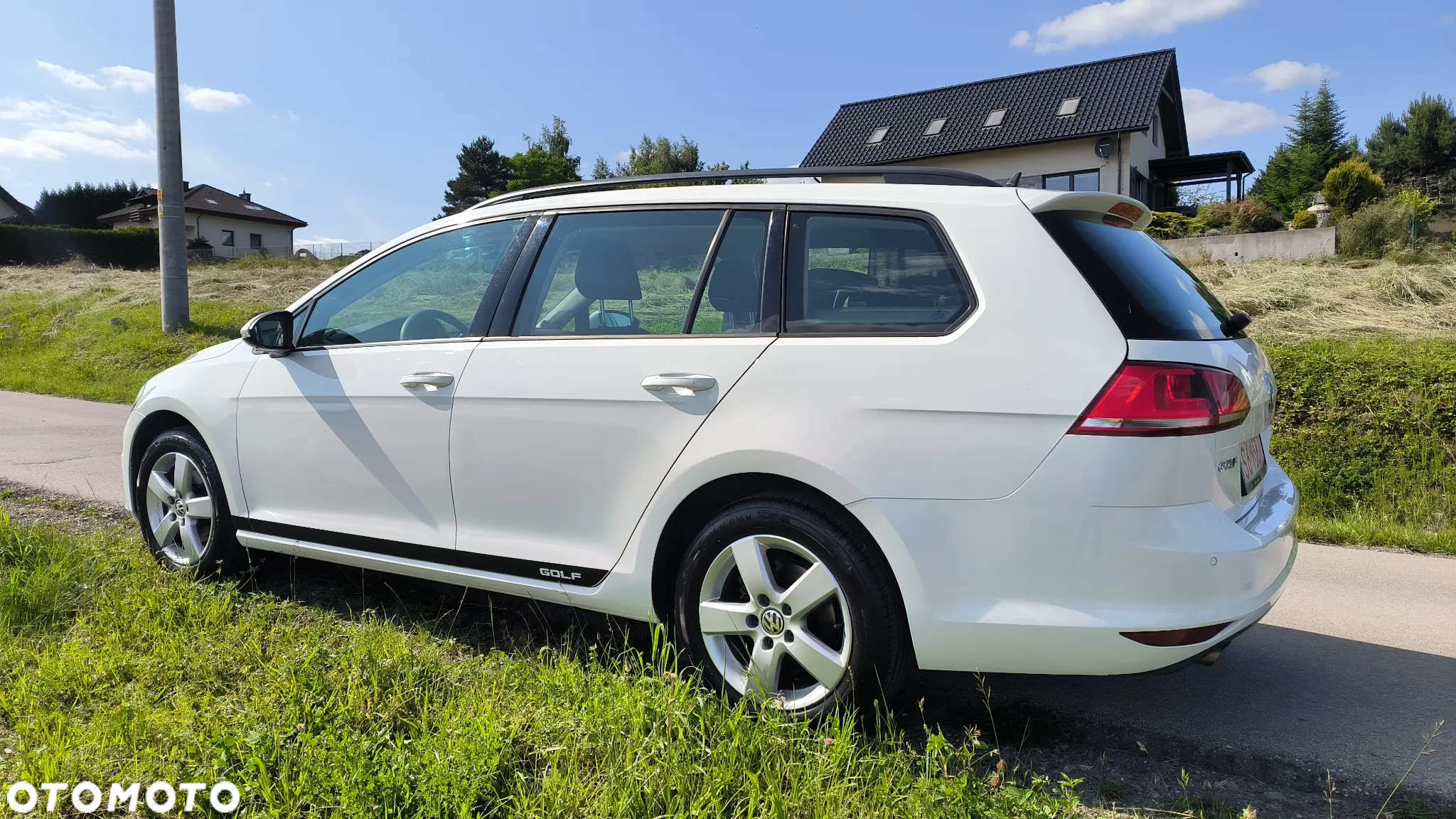 Volkswagen Golf Variant 1.6 TDI BlueMotion Comfortline - 4
