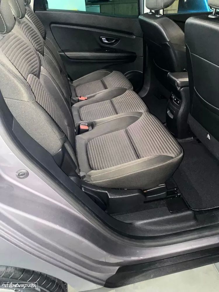 Renault Grand Scénic - 23