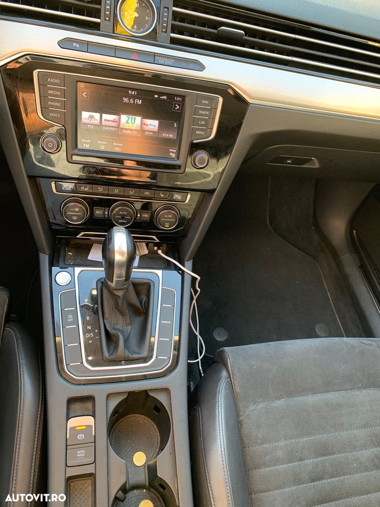 Volkswagen Passat 2.0 TDI DSG Highline - 4