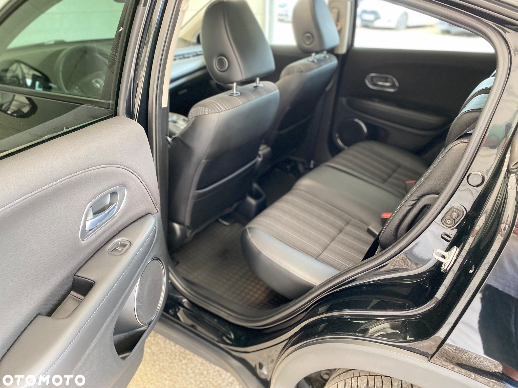 Honda HR-V 1.5 Executive (ADAS) - 19