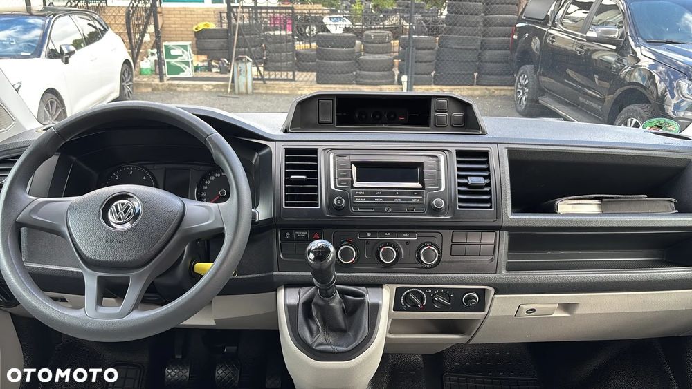 Volkswagen Transporter - 27