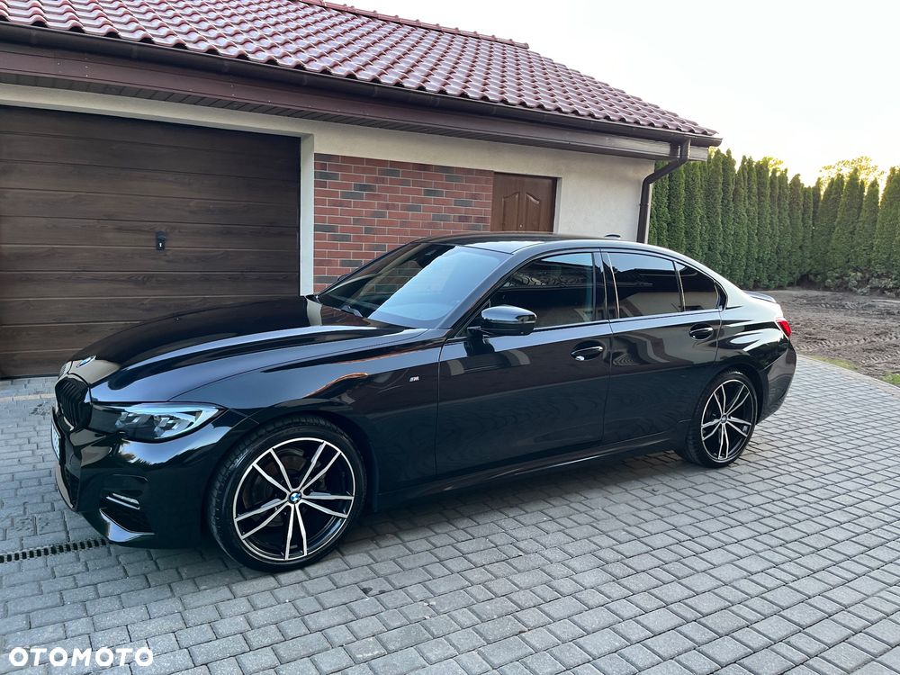 BMW Seria 3 318d MHEV Sport Line - 13