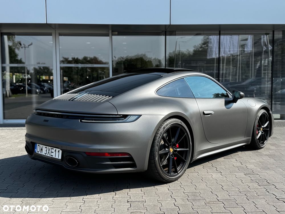 Porsche 911 Carrera 4S - 3