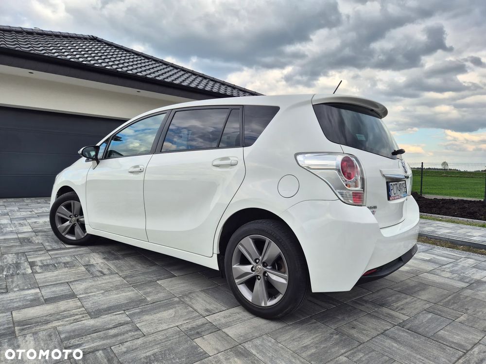 Toyota Verso 1.6 D-4D Premium - 14