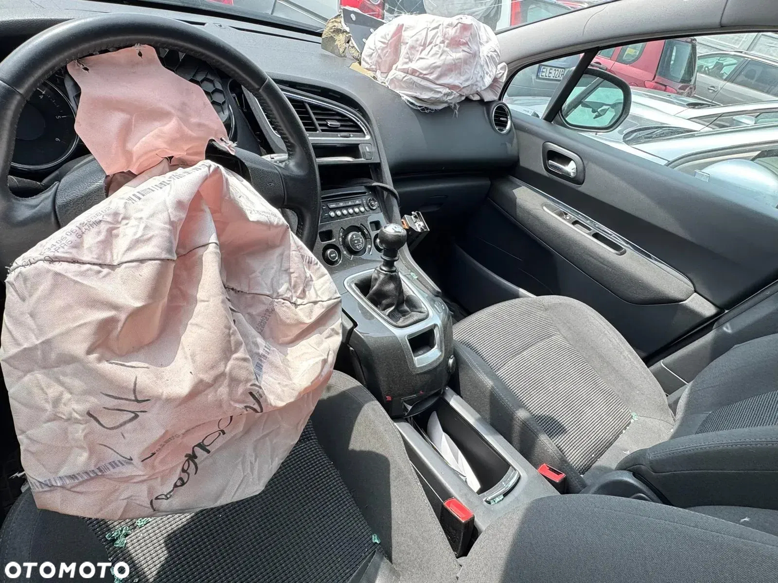 Peugeot 5008 I poj. 1.6 Diesel 112 KM - kod lakieru EWPB , kod silnika 9HR -cały na CZĘŚCI - 7