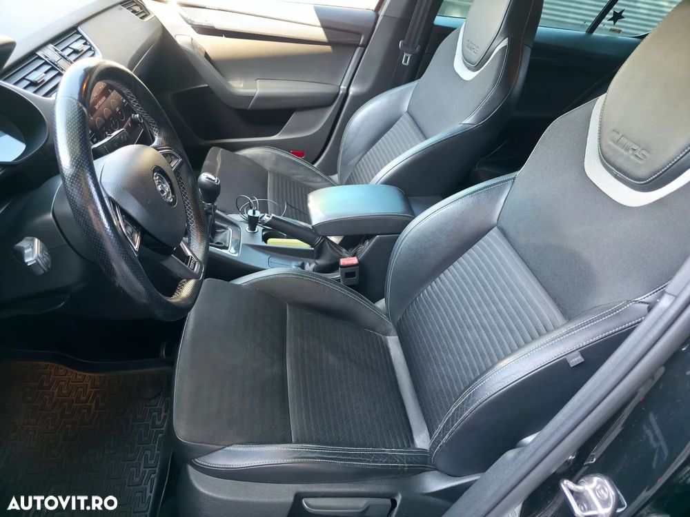 Skoda Octavia 2.0 TSI RS - 11