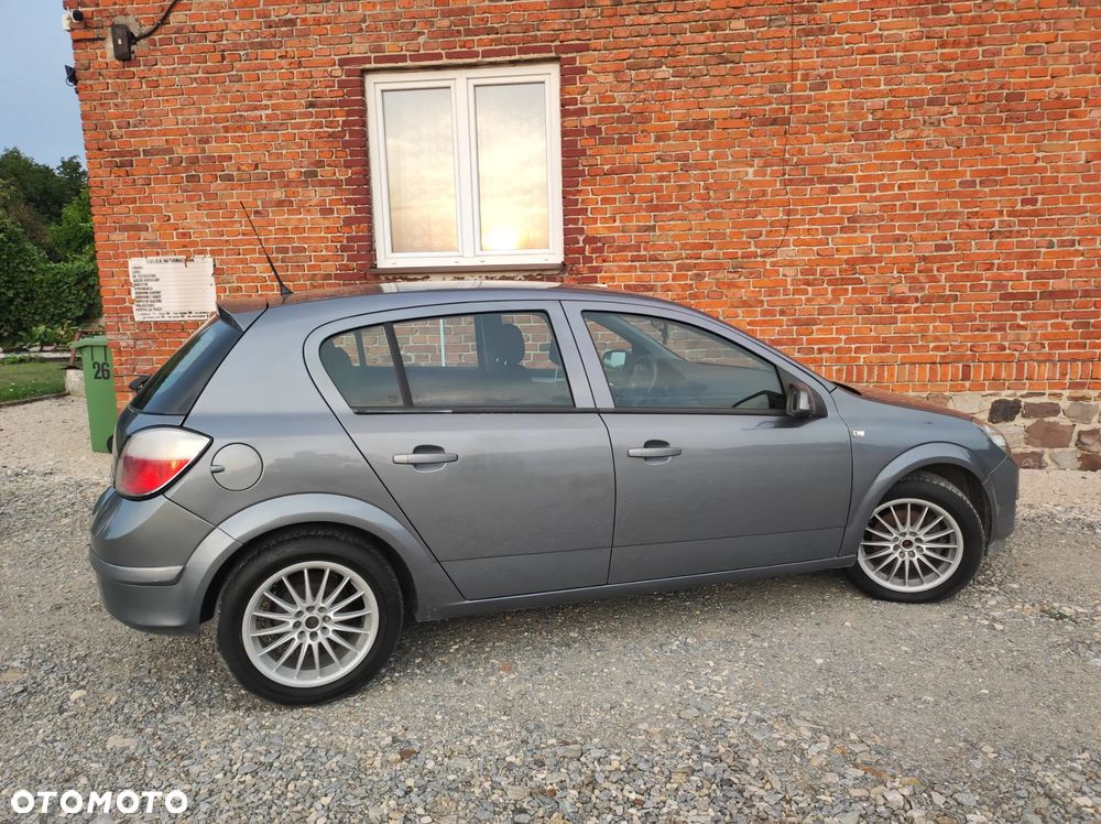 Opel Astra - 1