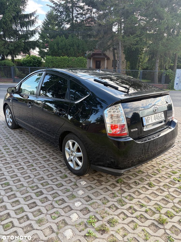 Toyota Prius 1.5 VVT-i Prestige - 7