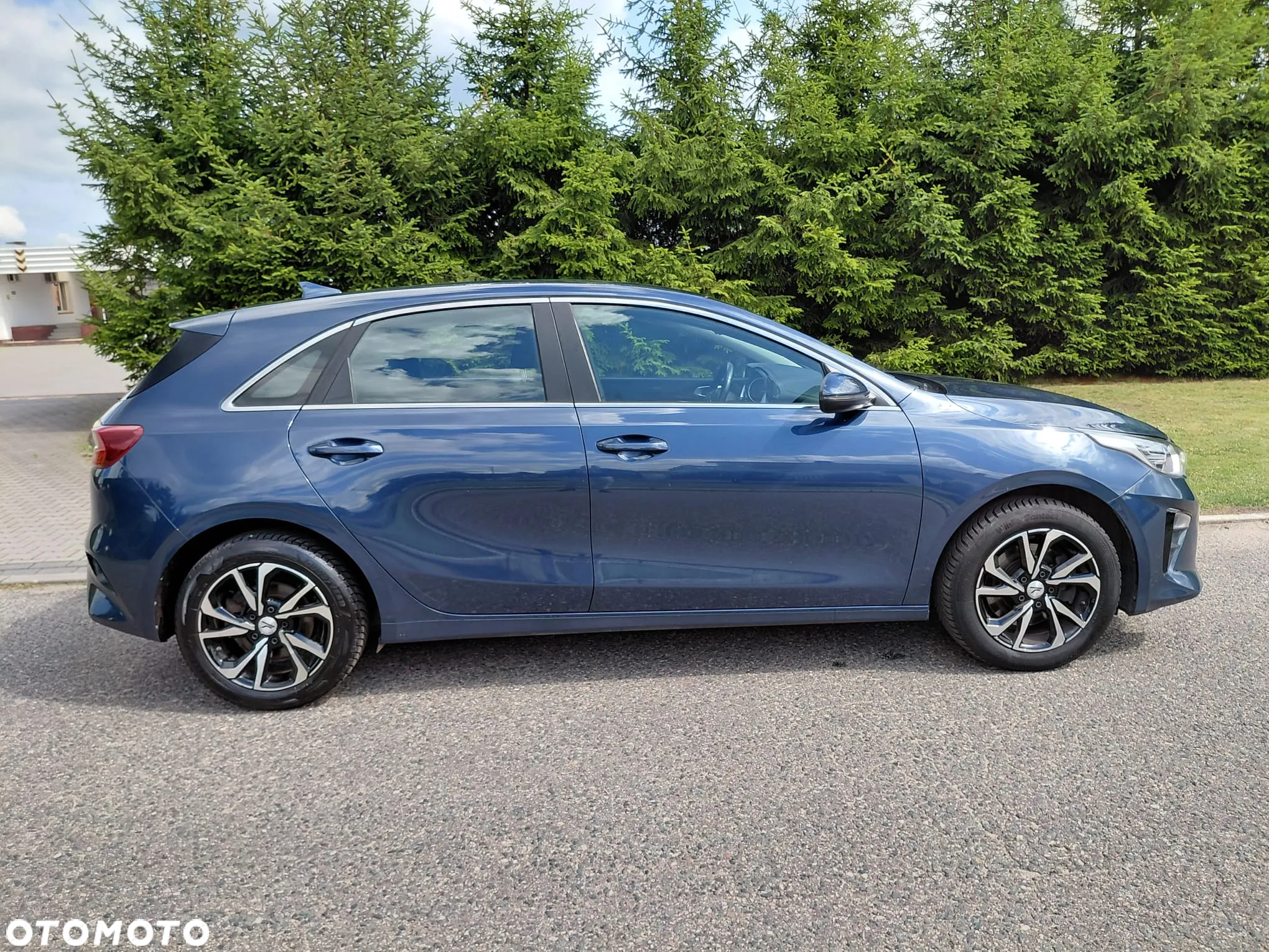 Kia Ceed - 9