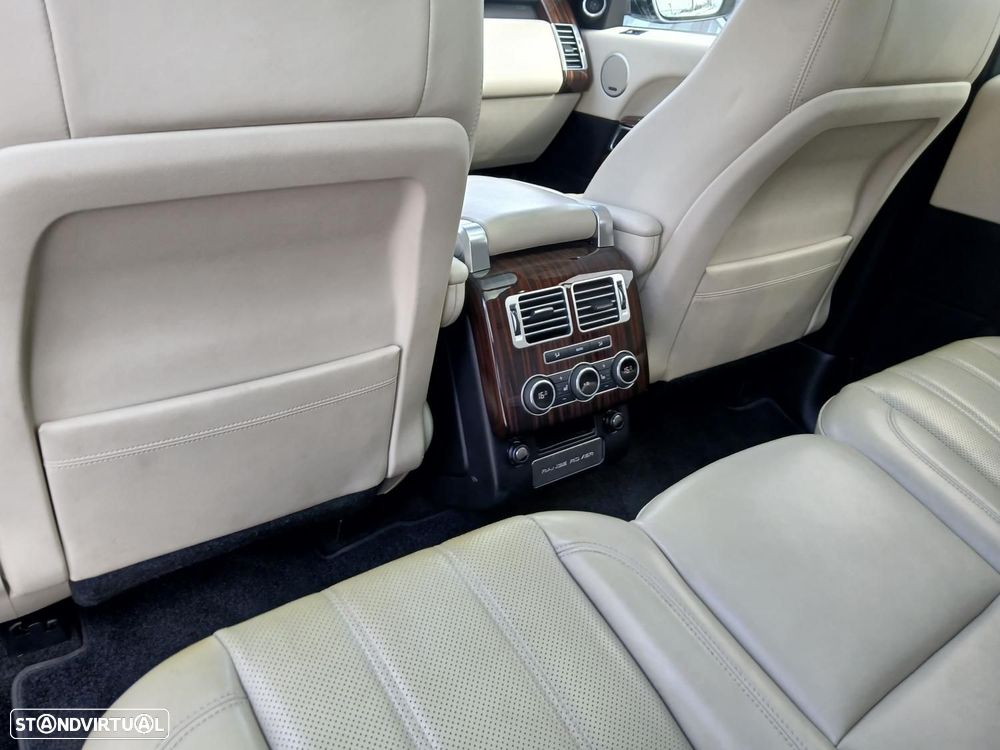 Land Rover Range Rover 3.0 TDV6 Vogue - 28