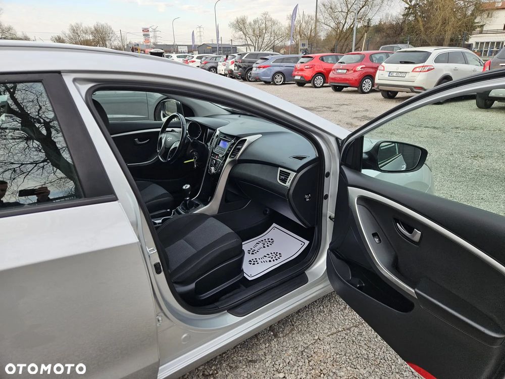 Hyundai i30 1.4 Comfort - 27