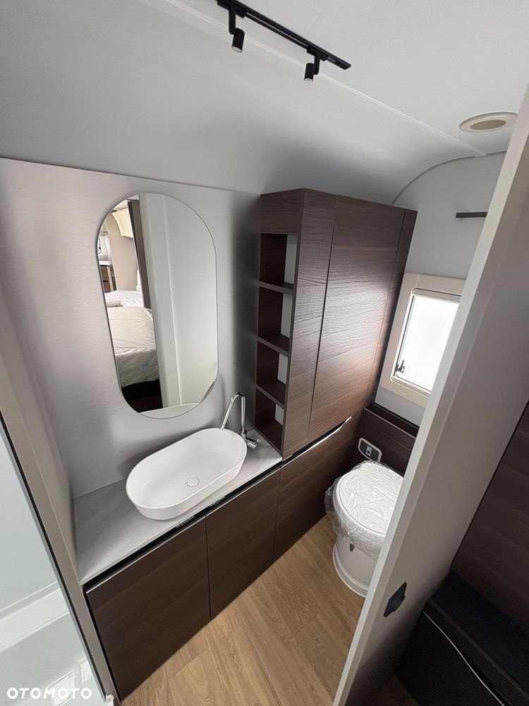Adria ALPINA 663 HT - 26