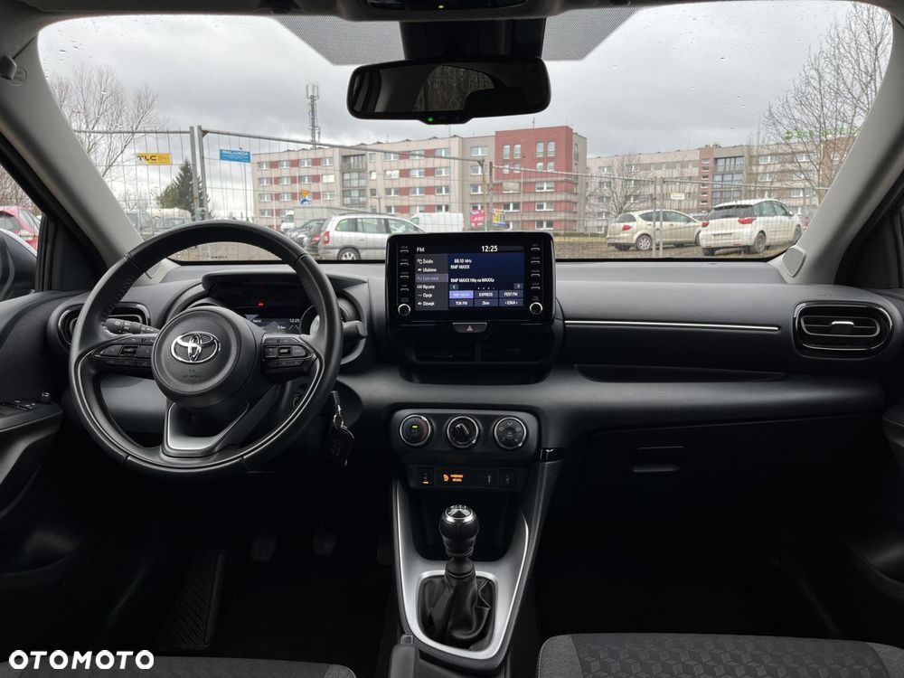 Toyota Yaris 1.5 Comfort - 16