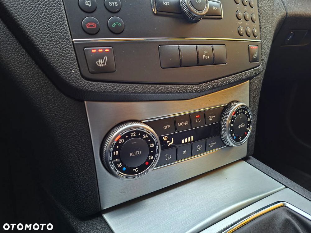 Mercedes-Benz Klasa C 180 Kompressor Avantgarde - 28