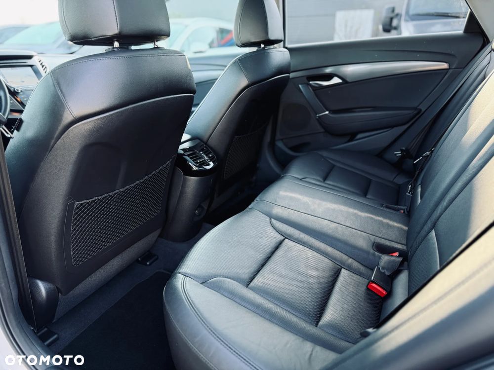 Hyundai i40 1.7 CRDi Premium DCT - 16