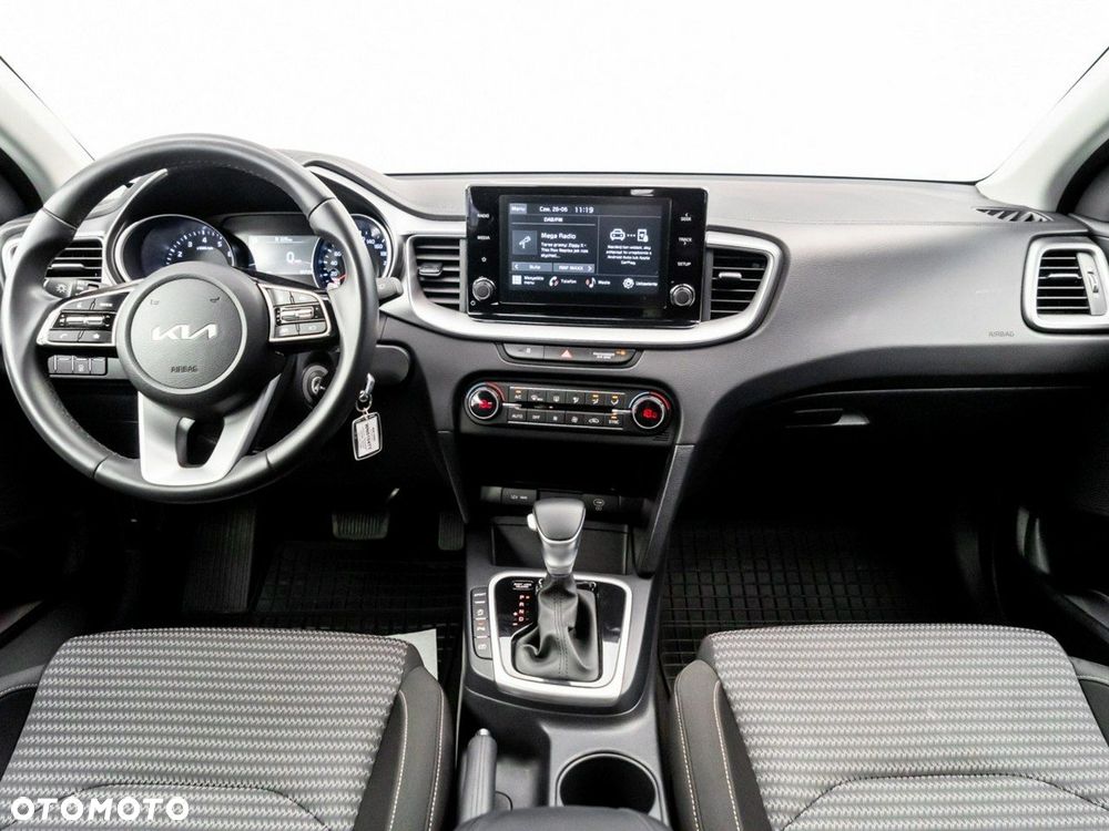 Kia Ceed 1.5 T-GDI M DCT - 21