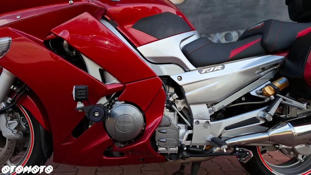 Yamaha FJR - 8