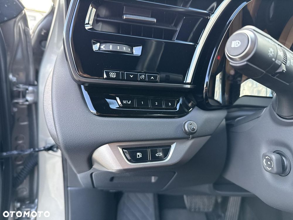 Lexus RX - 21