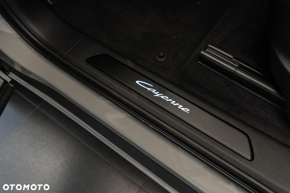 Porsche Cayenne Black Edition - 29