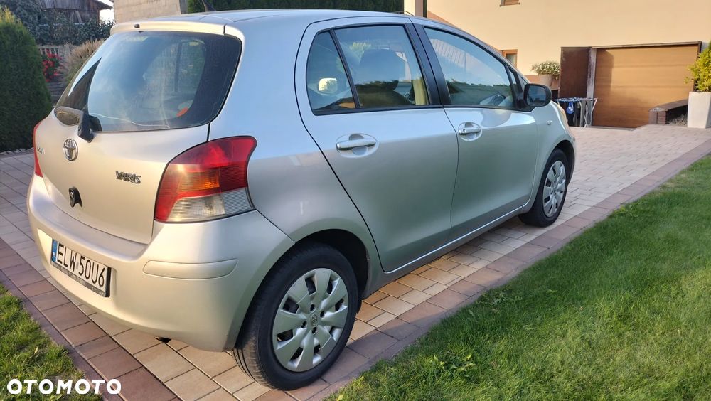 Toyota Yaris 1.4 D-4D Terra - 3