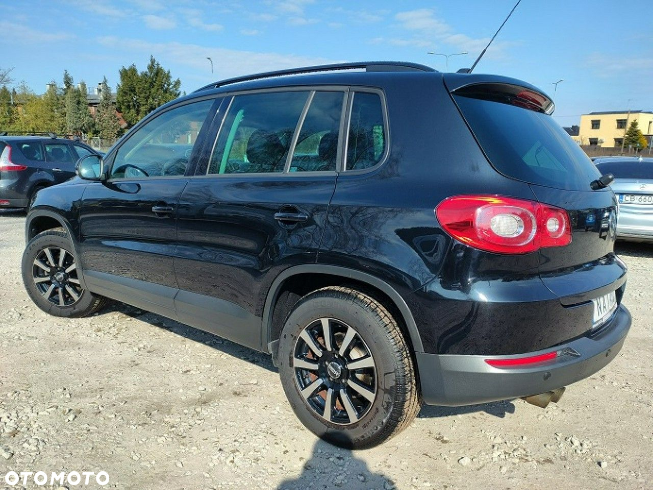 Volkswagen Tiguan - 4