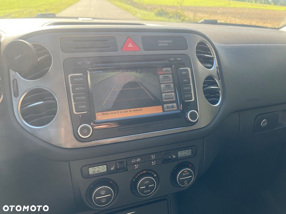 Volkswagen Tiguan - 12