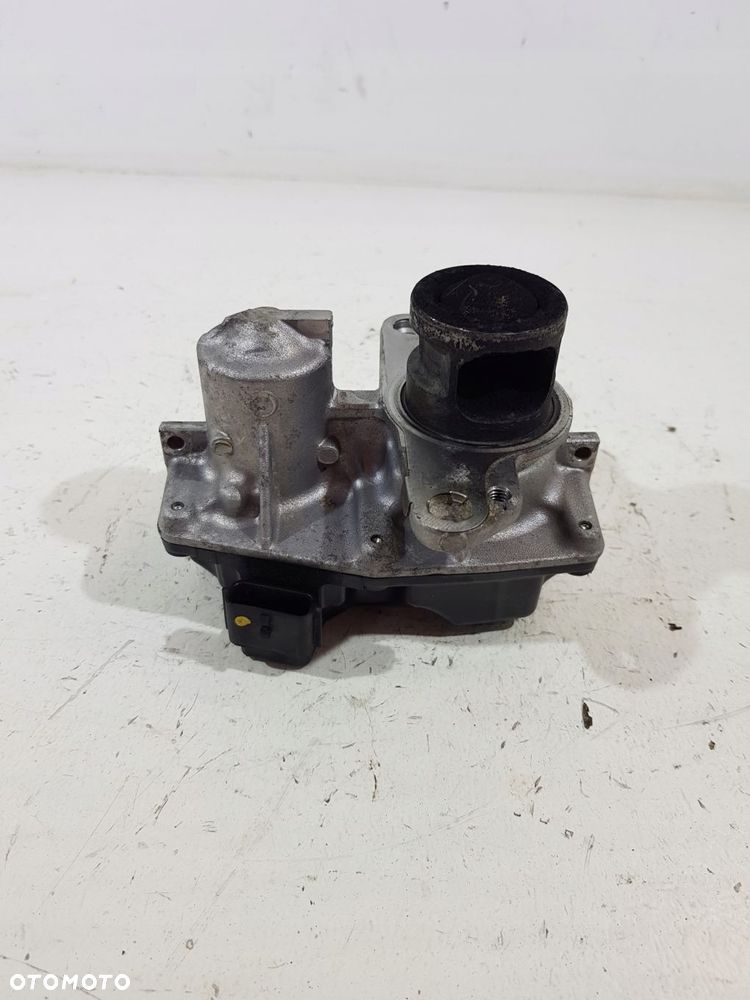 zawór egr a6260103300 mercedes w205 c-klasa 1.6 dci 626951 - 9