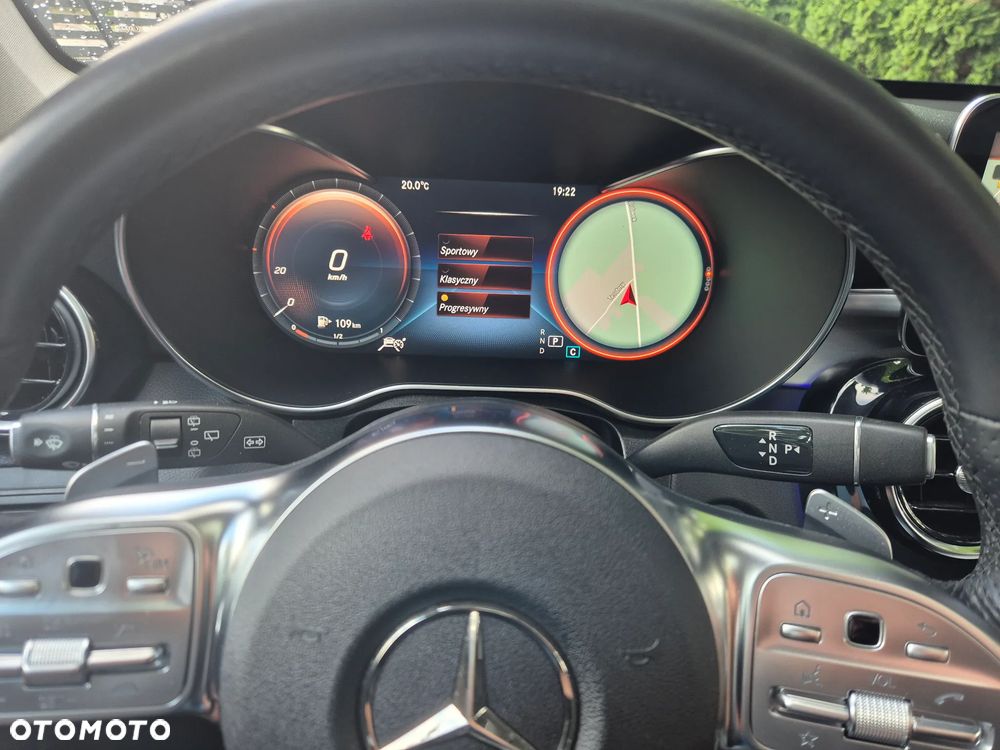Mercedes-Benz GLC - 21