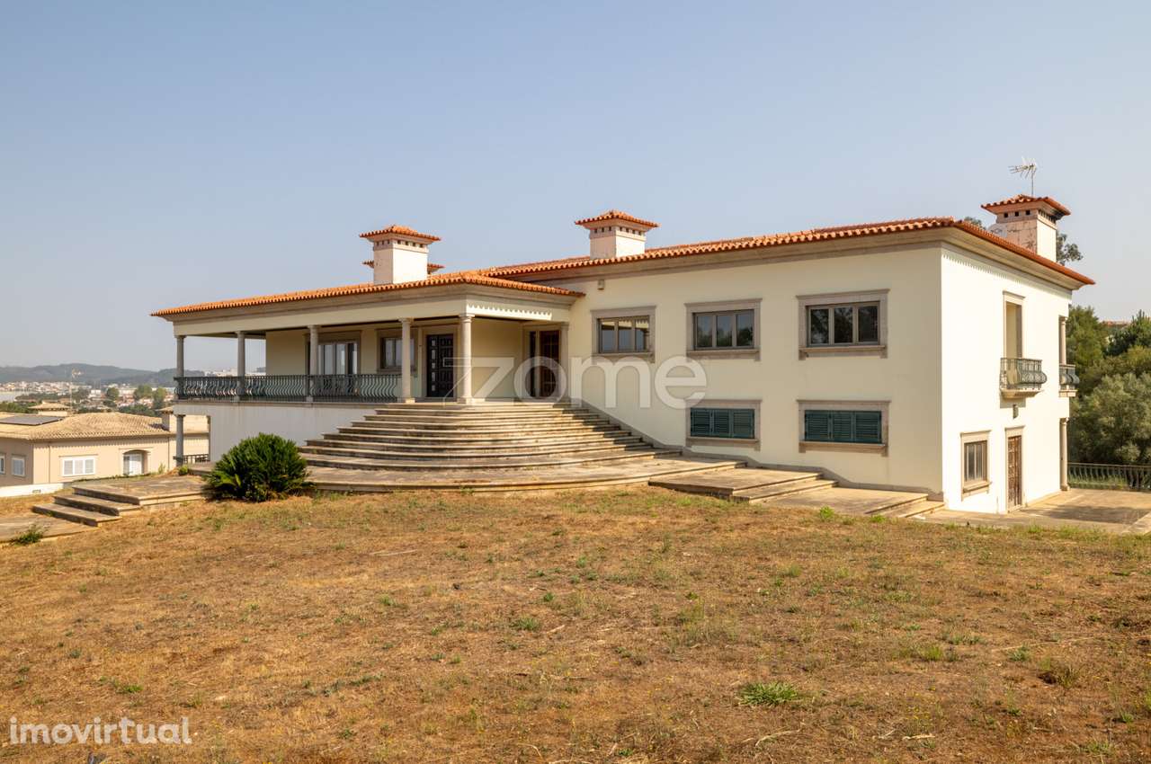 Moradia individual T7 São Martinho de Bougado Trofa - Grande imagem: 2/57