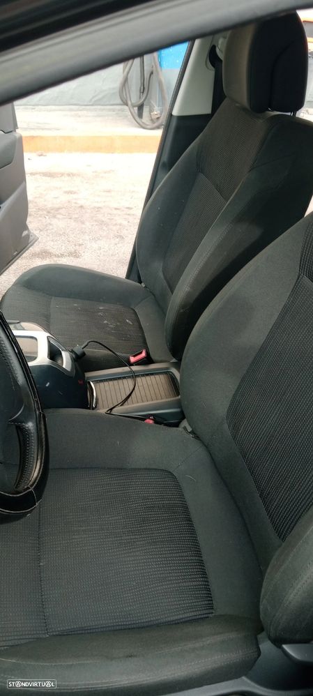Peugeot 5008 - 26