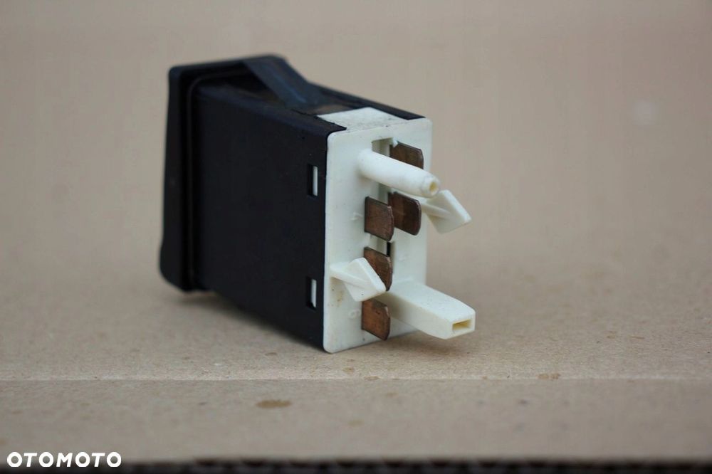 Przełącznik świateł przeciwmgielnych Audi 100 A6 C4 4A0941535 - 2