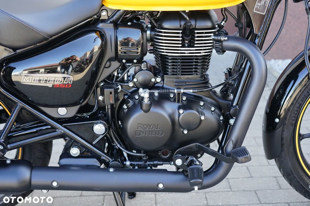 Royal Enfield Meteor - 12