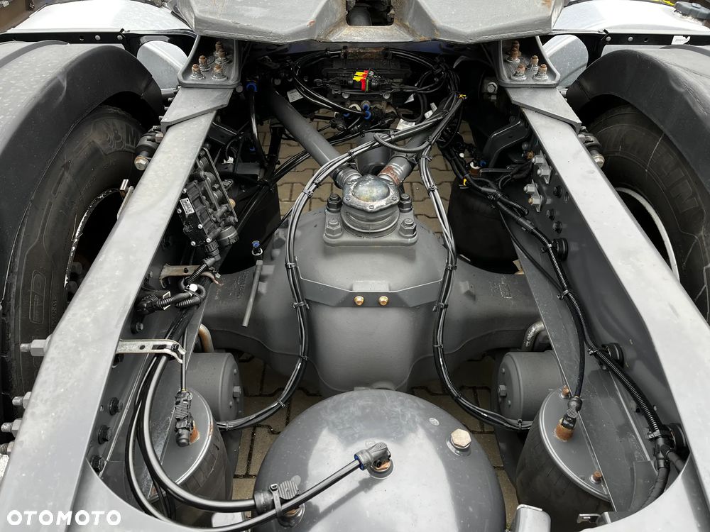 Volvo FH 500 EURO 6 / SPROWADZONY/ SERWISOWANY/KLIMA POSTOJOWA/DWA ZBIORNIKI - 8