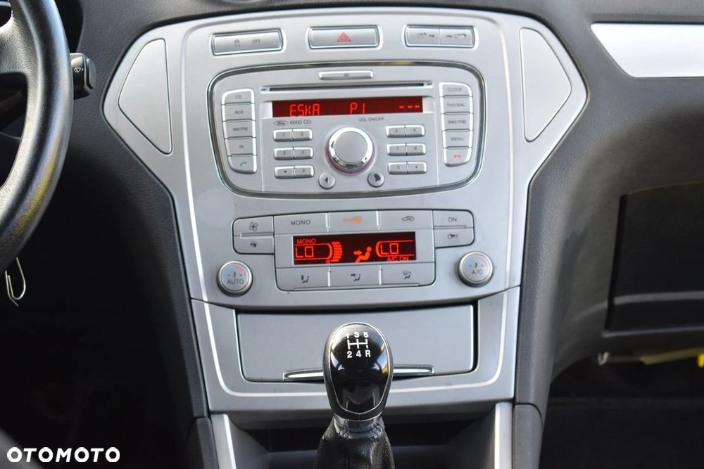 Ford Mondeo 1.6 Ti-VCT Trend - 38